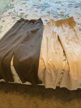 Old Navy high-waisted dynamic fleece wide-leg pants (size small, set of 2)